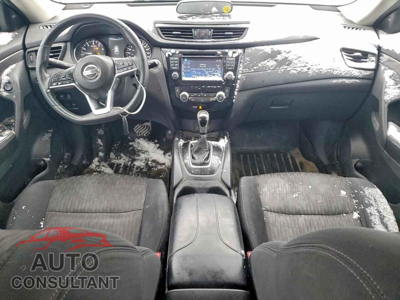 NISSAN ROGUE 2017 - 5N1AT2MM8HC747713