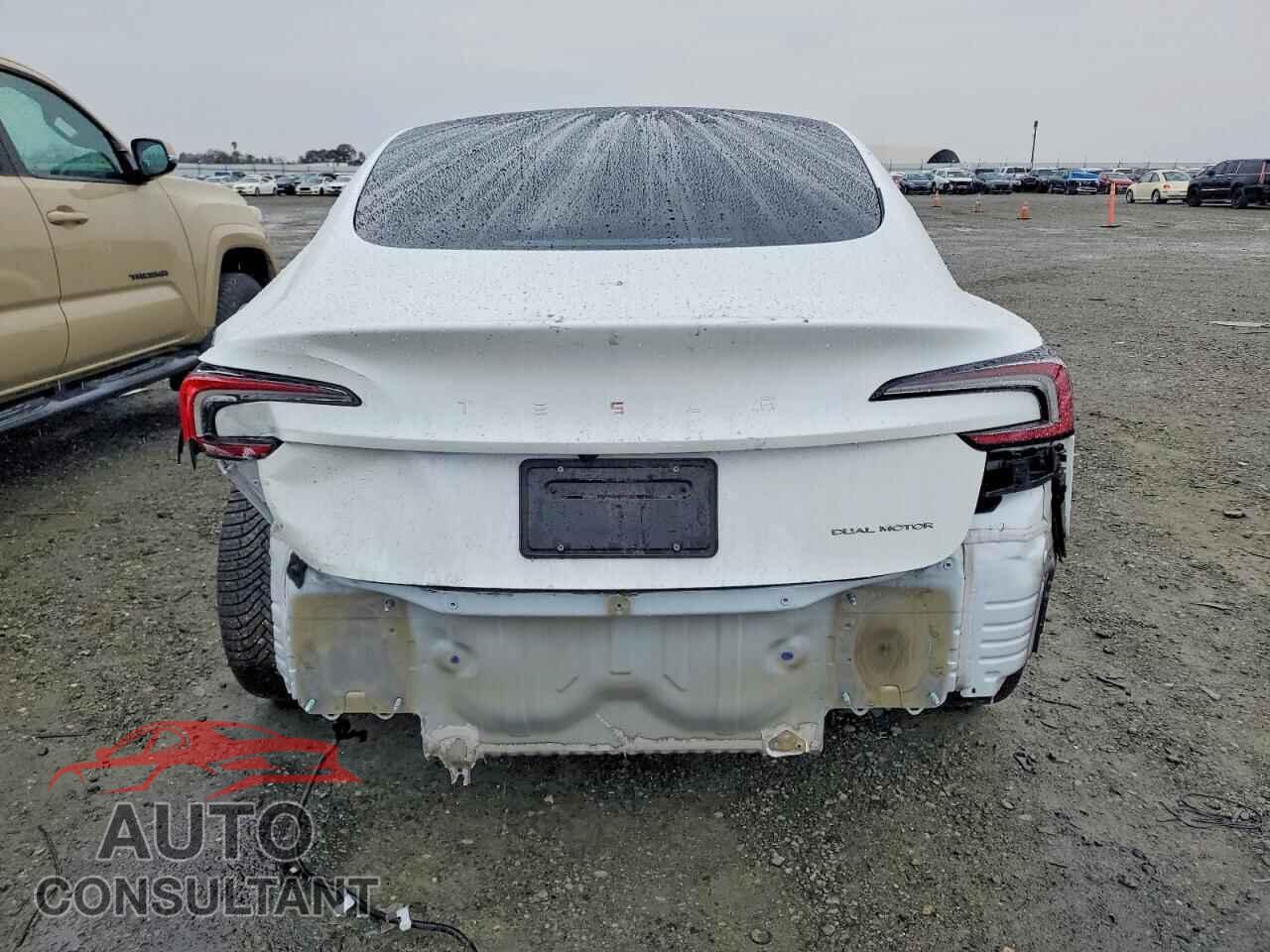 TESLA MODEL 3 2025 - 5YJ3E1EB4SF962630