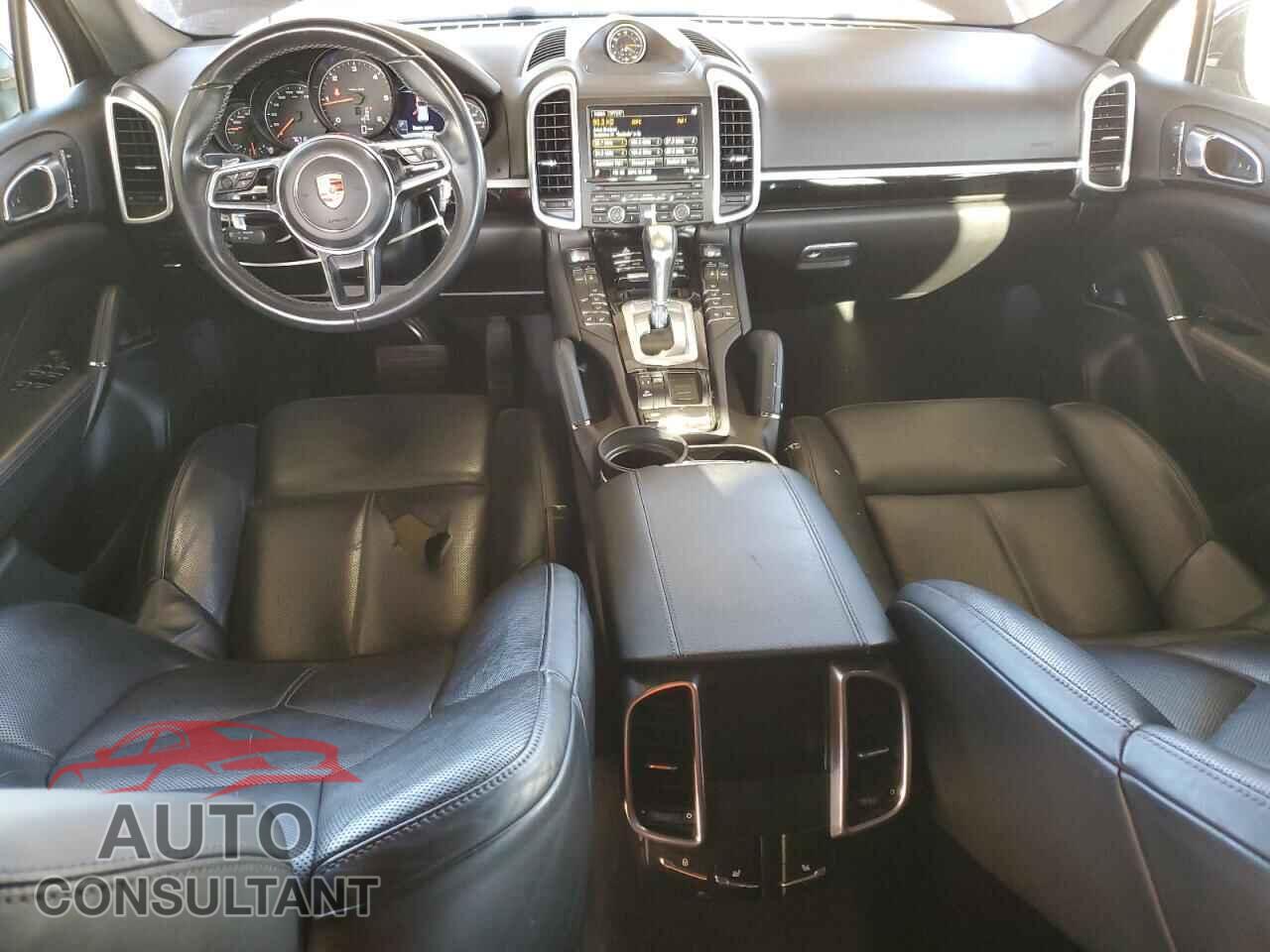 PORSCHE CAYENNE 2015 - WP1AF2A24FLA40733