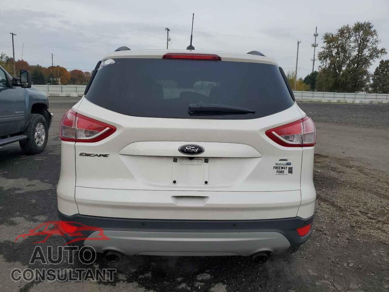 FORD ESCAPE 2015 - 1FMCU9GX6FUC75670