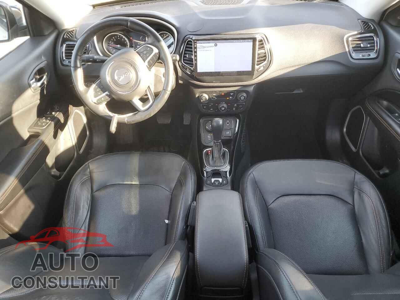 JEEP COMPASS 2018 - 3C4NJDCB4JT131394
