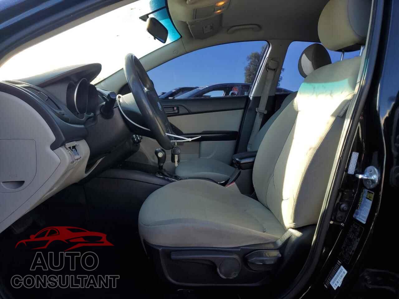 KIA FORTE 2011 - KNAFU4A25B5451143
