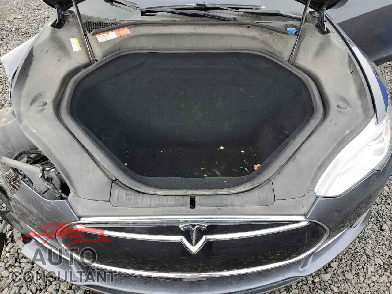 TESLA MODEL S 2015 - 5YJSA1E20FF117416