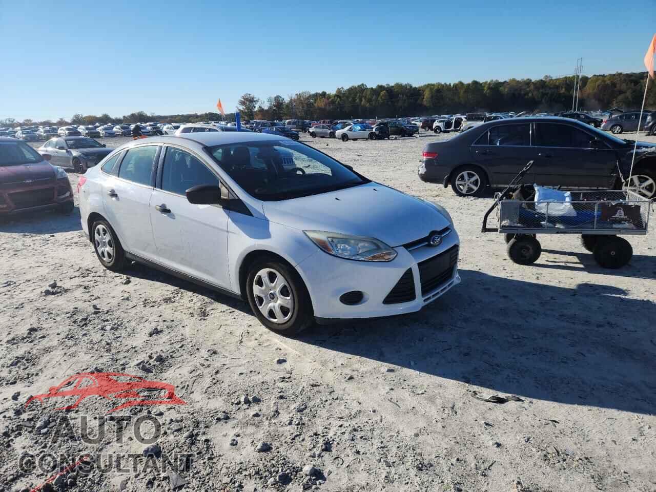 FORD FOCUS 2014 - 1FADP3E28EL112579