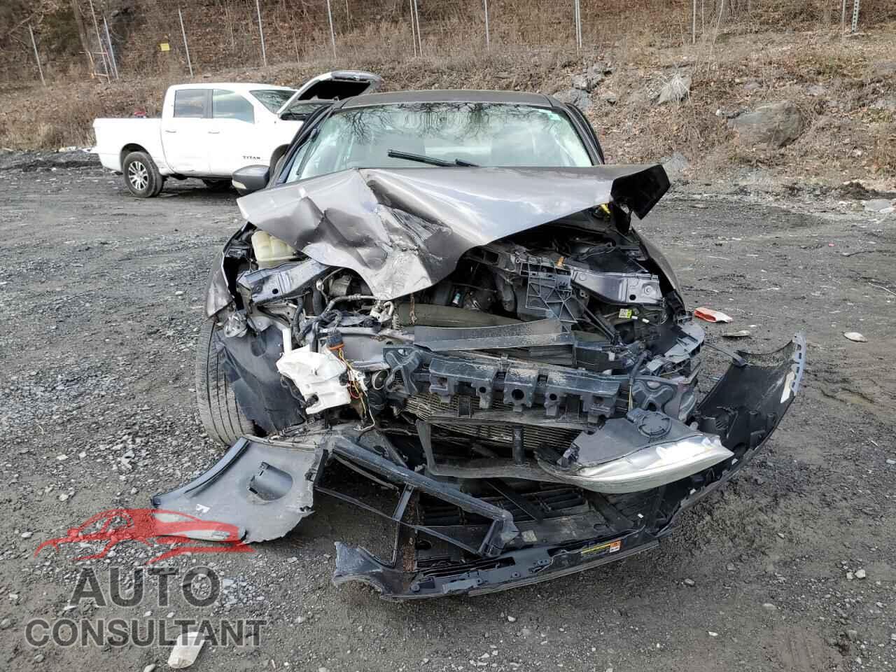 FORD FOCUS 2014 - 1FADP3F2XEL231927
