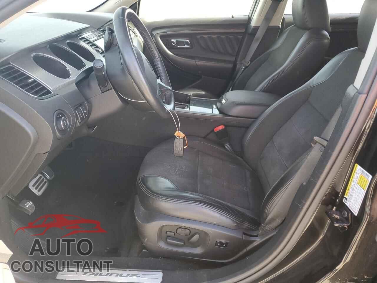 FORD TAURUS 2010 - 1FAHP2KT2AG127946