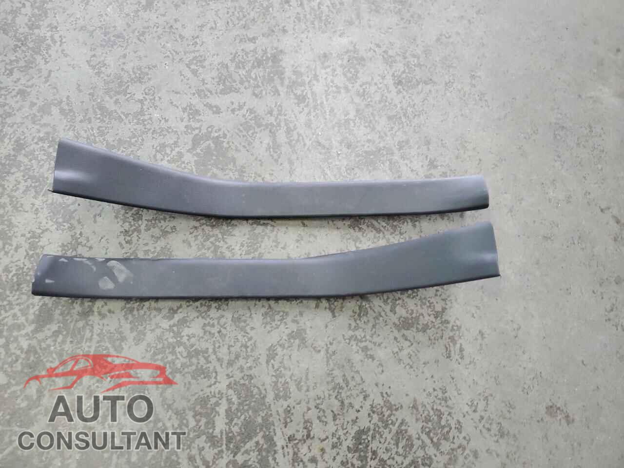 NISSAN LEAF 2023 - 1N4AZ1BV2PC554941