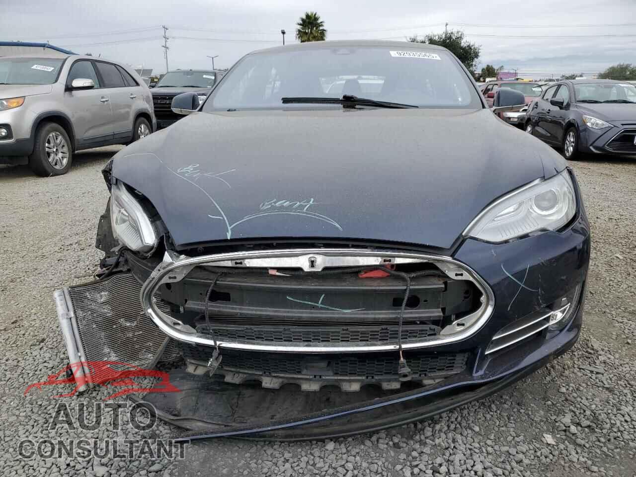TESLA MODEL S 2015 - 5YJSA1H2XFFP73392
