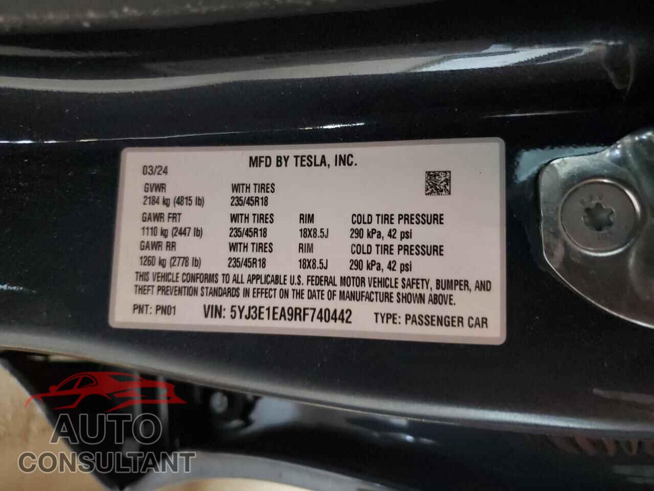 TESLA MODEL 3 2024 - 5YJ3E1EA9RF740442