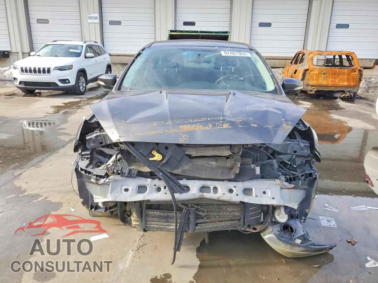 FORD FOCUS 2015 - 1FADP3F24FL246988