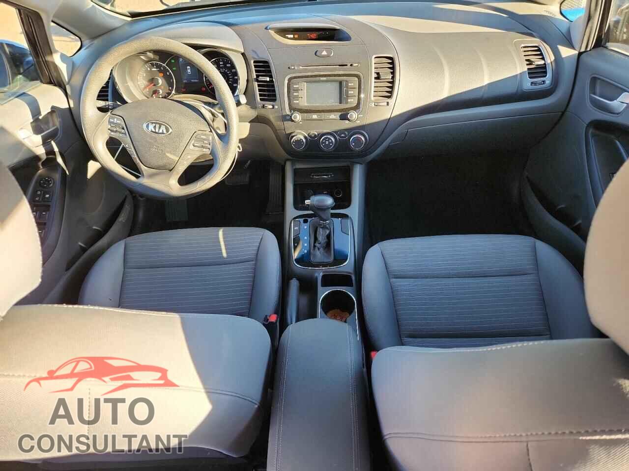 KIA FORTE 2017 - 3KPFL4A72HE007085
