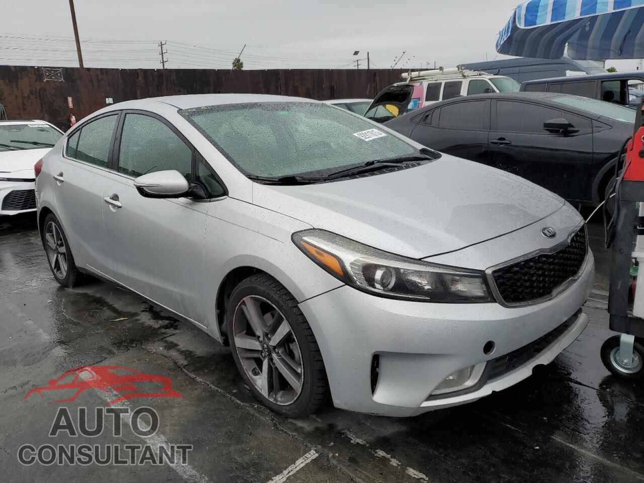 KIA FORTE 2017 - 3KPFL4A82HE112668