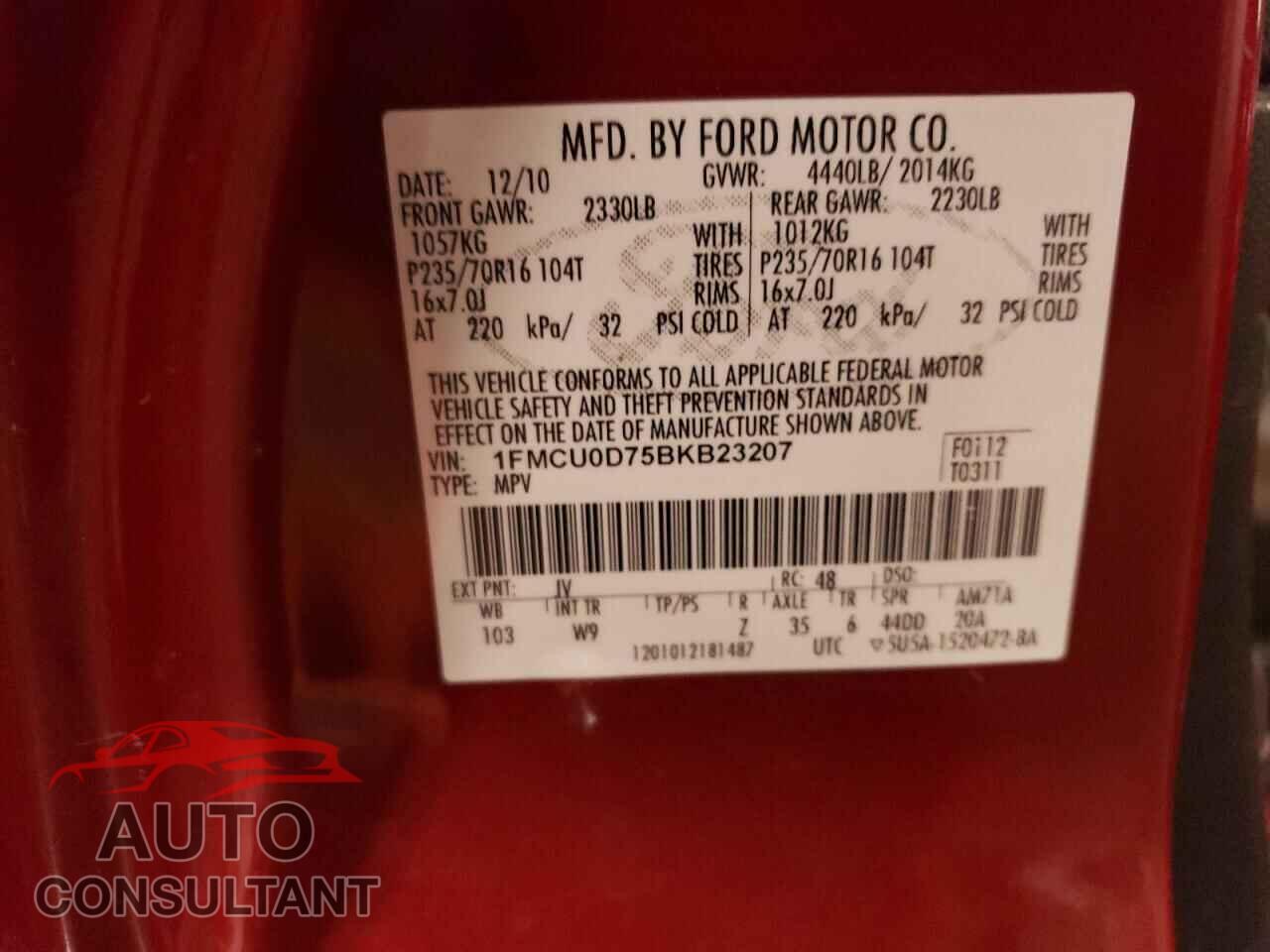 FORD ESCAPE 2011 - 1FMCU0D75BKB23207