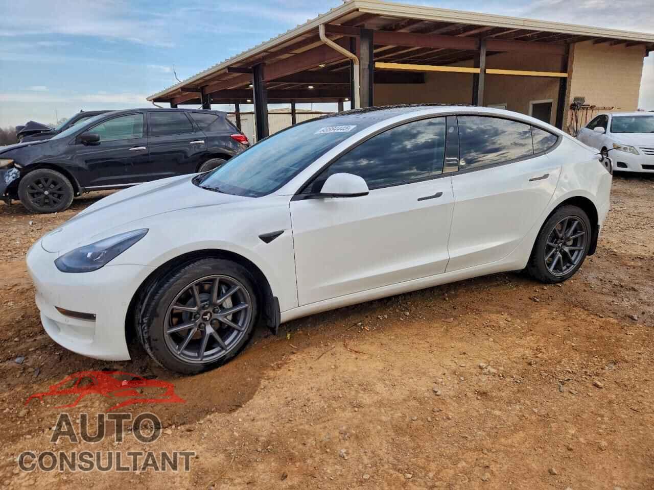 TESLA MODEL 3 2022 - 5YJ3E1EB2NF266515