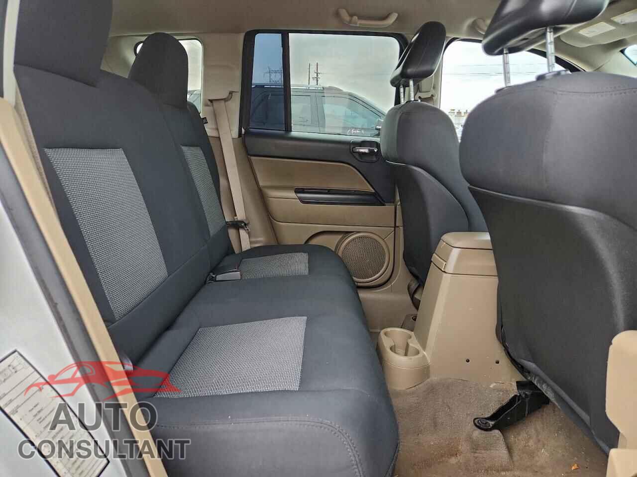 JEEP COMPASS 2011 - 1J4NF1FB4BD197571