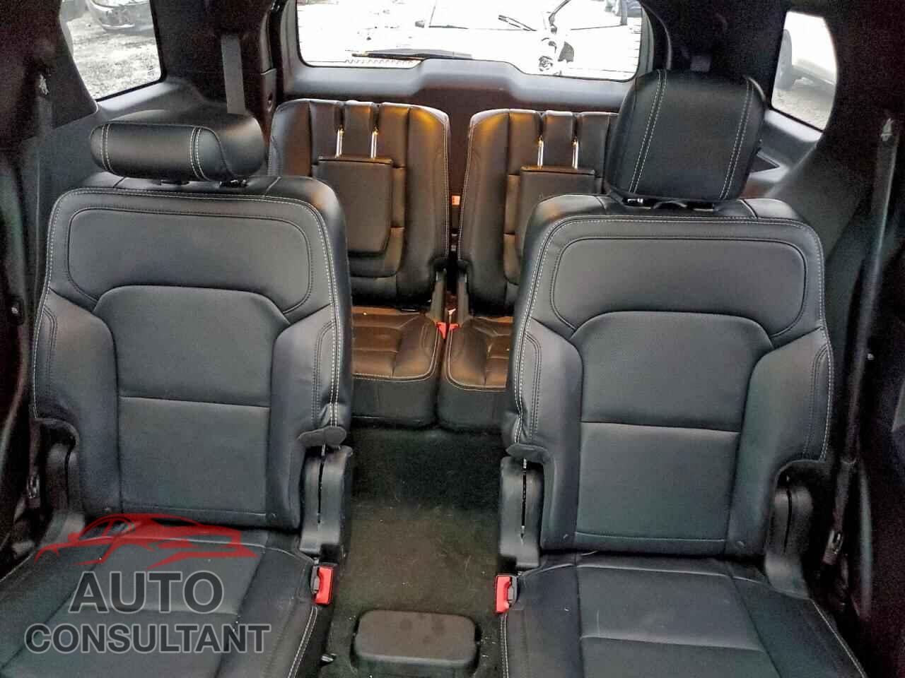 FORD EXPLORER 2017 - 1FM5K7F86HGD48101
