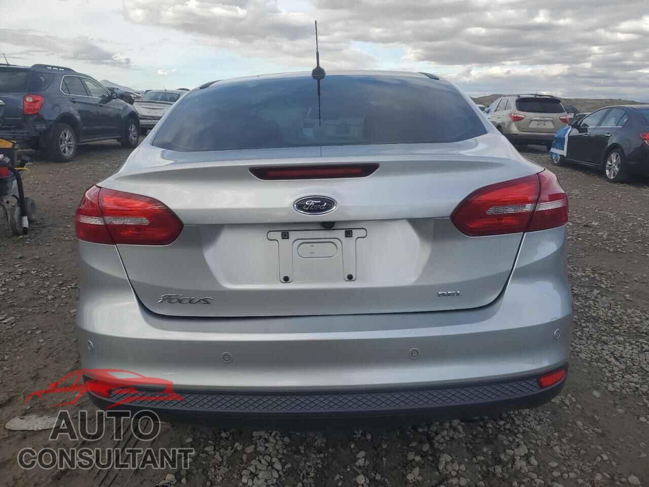 FORD FOCUS 2017 - 1FADP3H2XHL230424