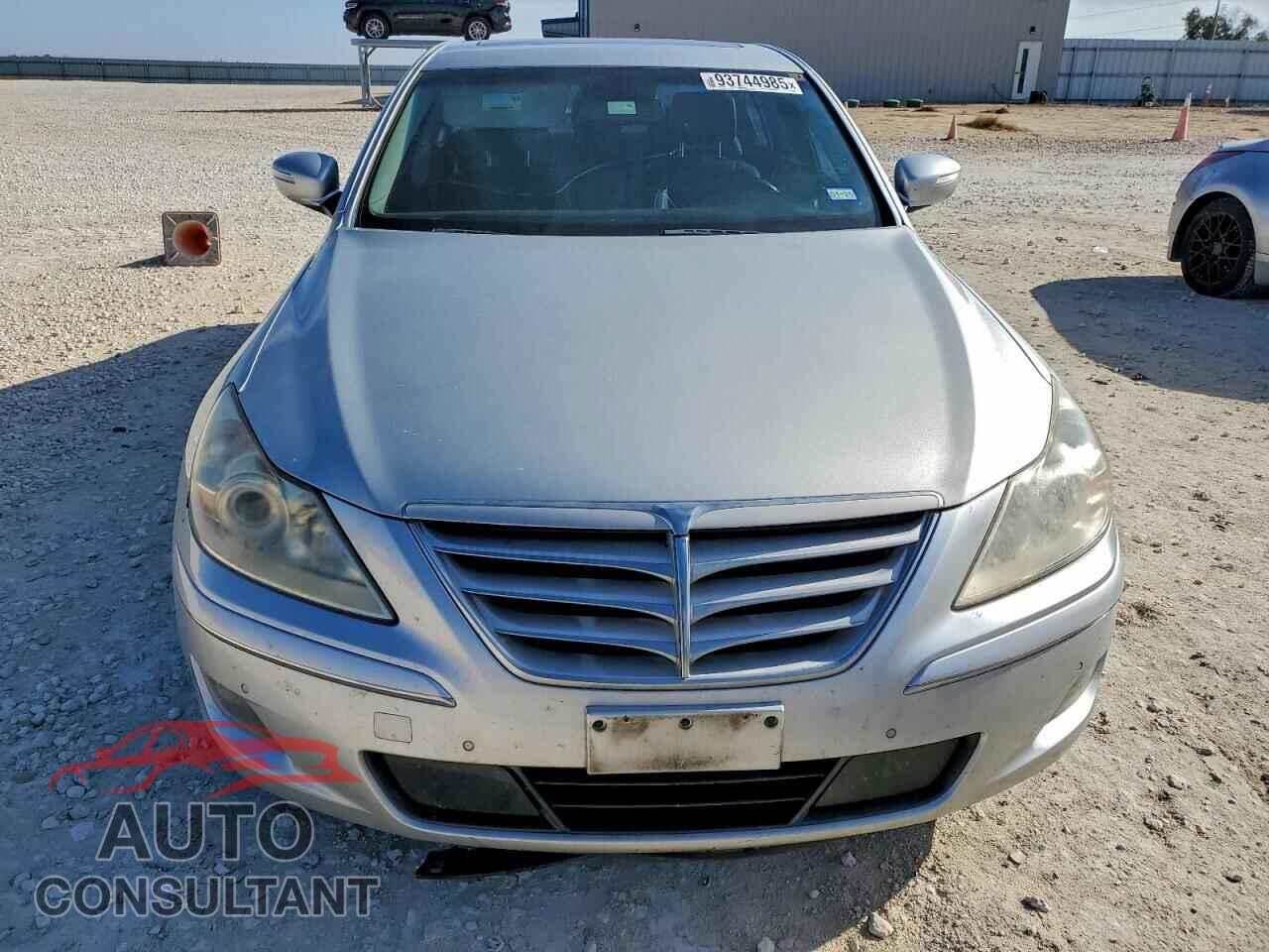 HYUNDAI GENESIS 2011 - KMHGC4DF2BU125679