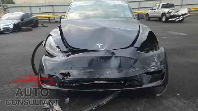TESLA MODEL Y 2024 - 7SAYGDEE7RF054181