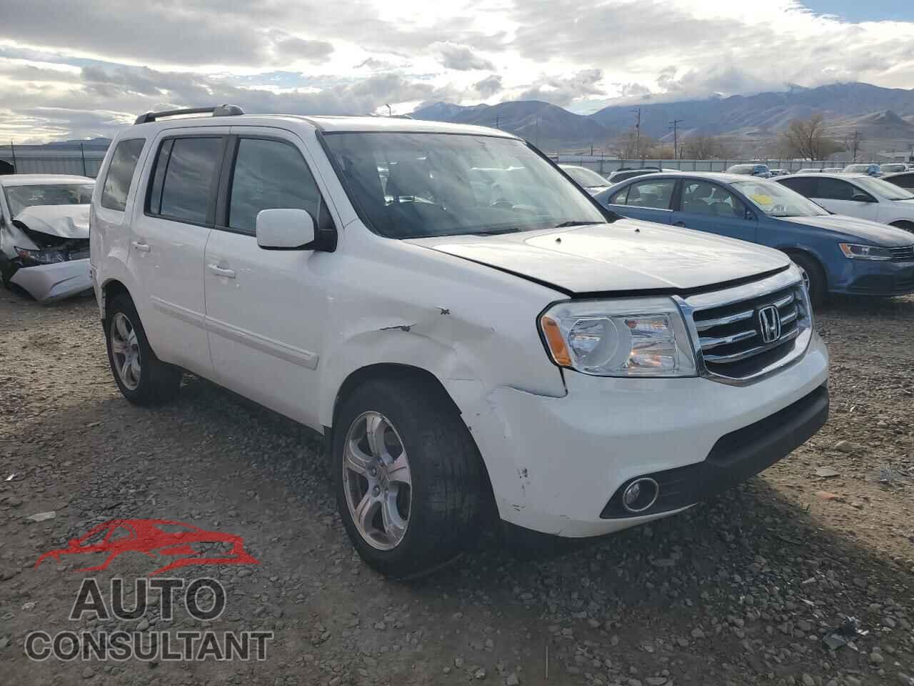 HONDA PILOT 2013 - 5FNYF4H59DB083105