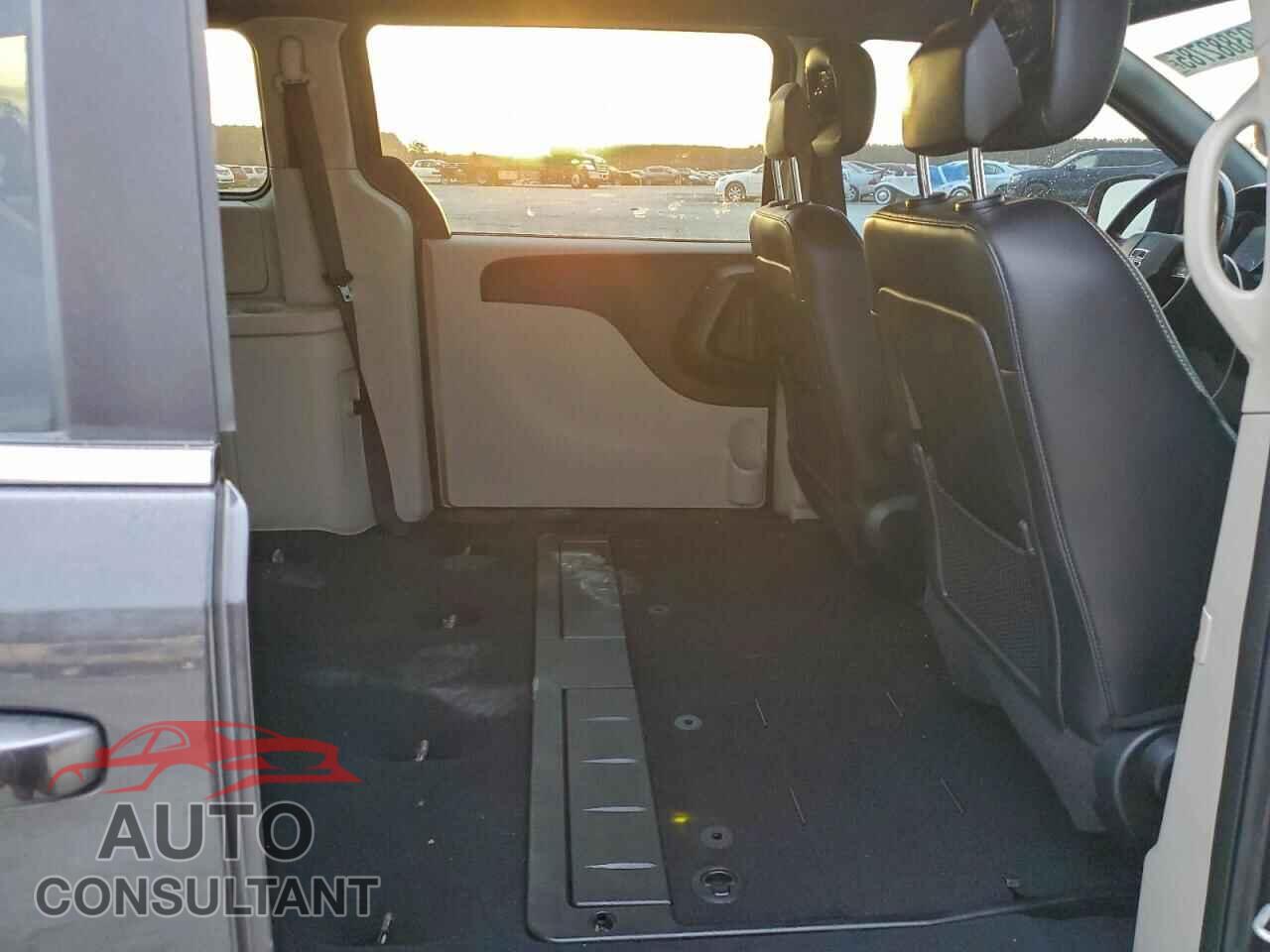 DODGE CARAVAN 2019 - 2C4RDGCG8KR795241