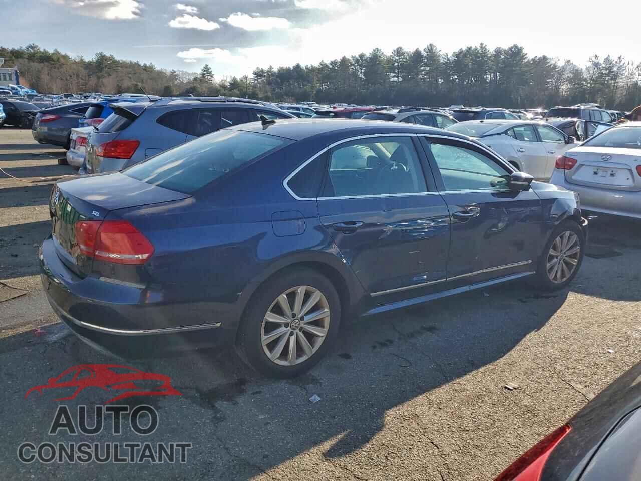VOLKSWAGEN PASSAT 2013 - 1VWCP7A36DC035217