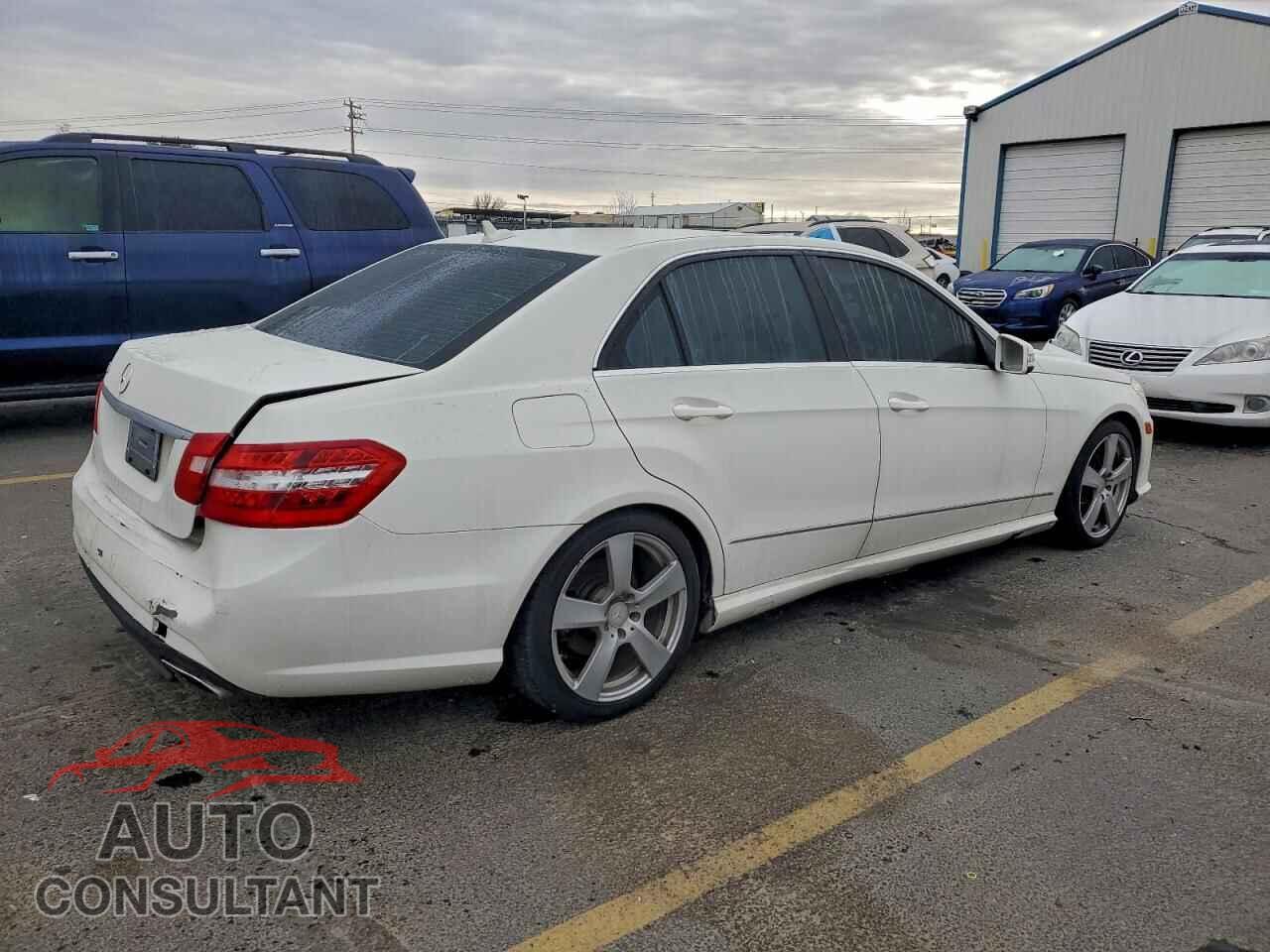 MERCEDES-BENZ E-CLASS 2011 - WDDHF5GB0BA323151