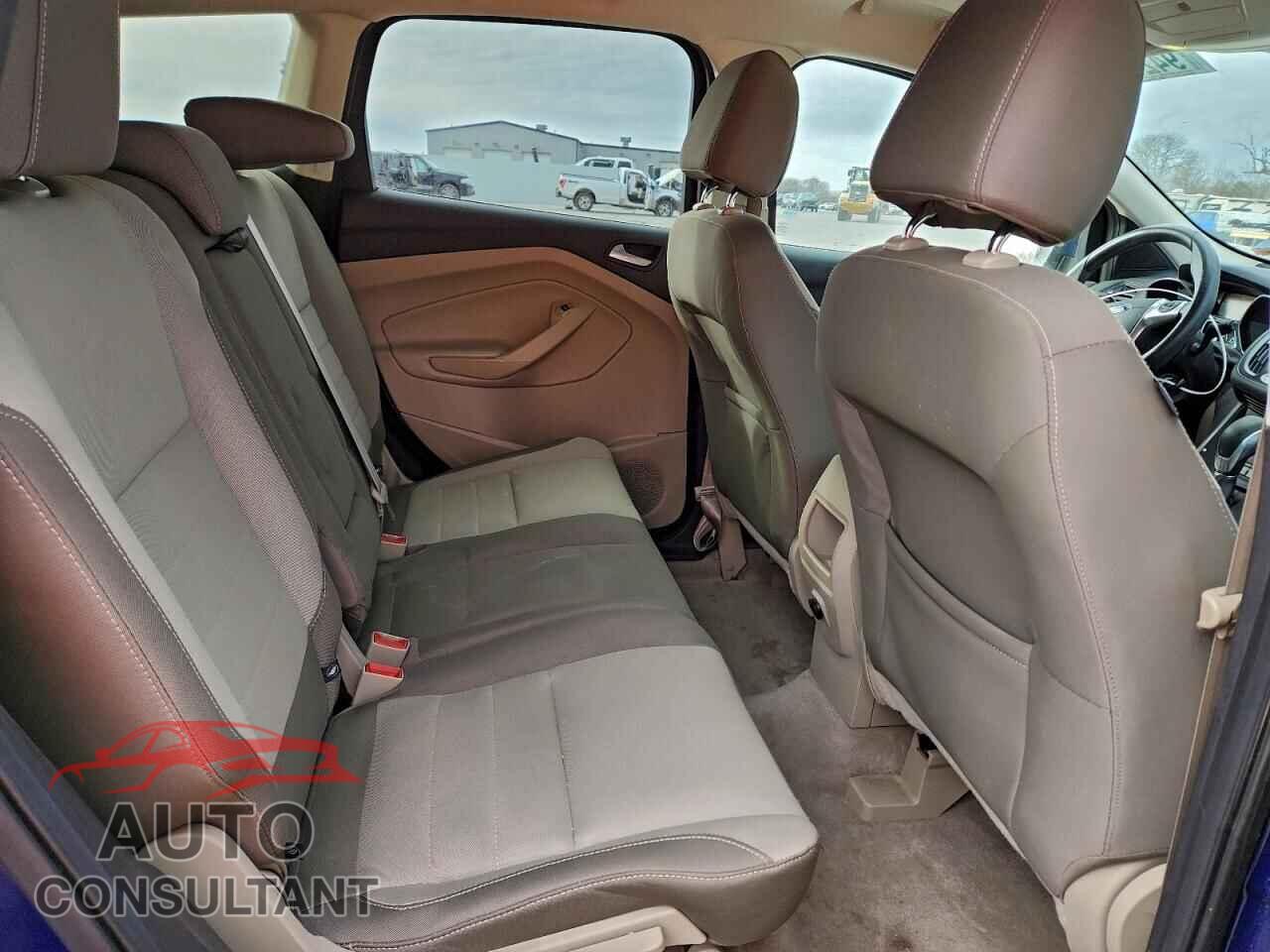 FORD ESCAPE 2016 - 1FMCU0G70GUA07095