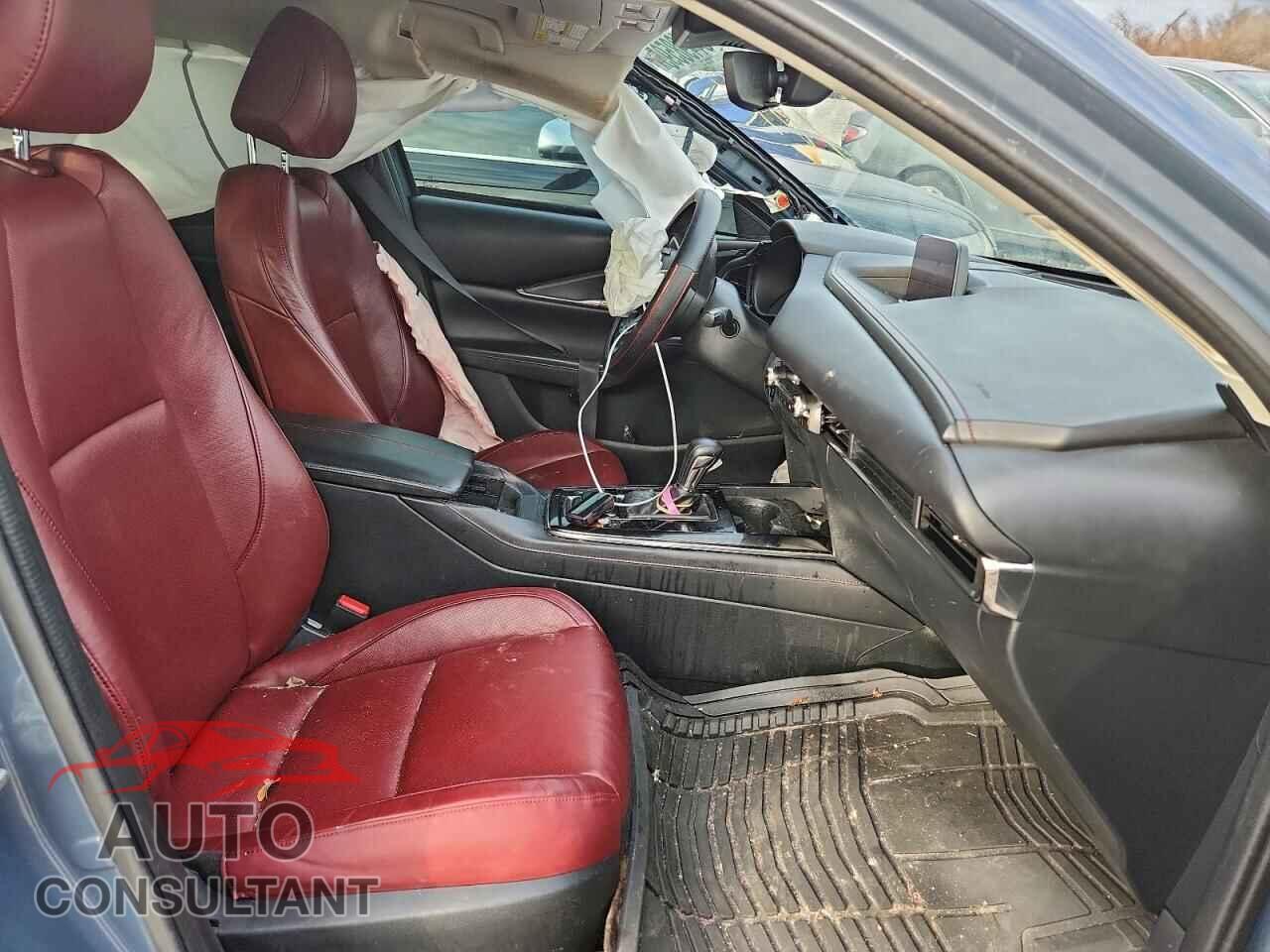 MAZDA CX30 2023 - 3MVDMBCM6PM532746