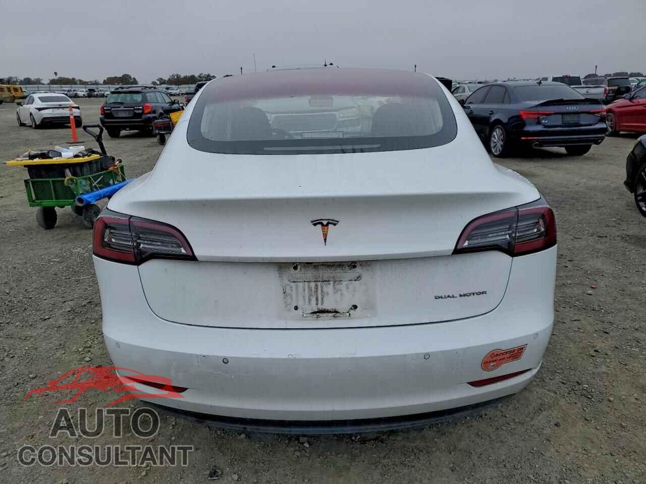 TESLA MODEL 3 2018 - 5YJ3E1EB9JF134250