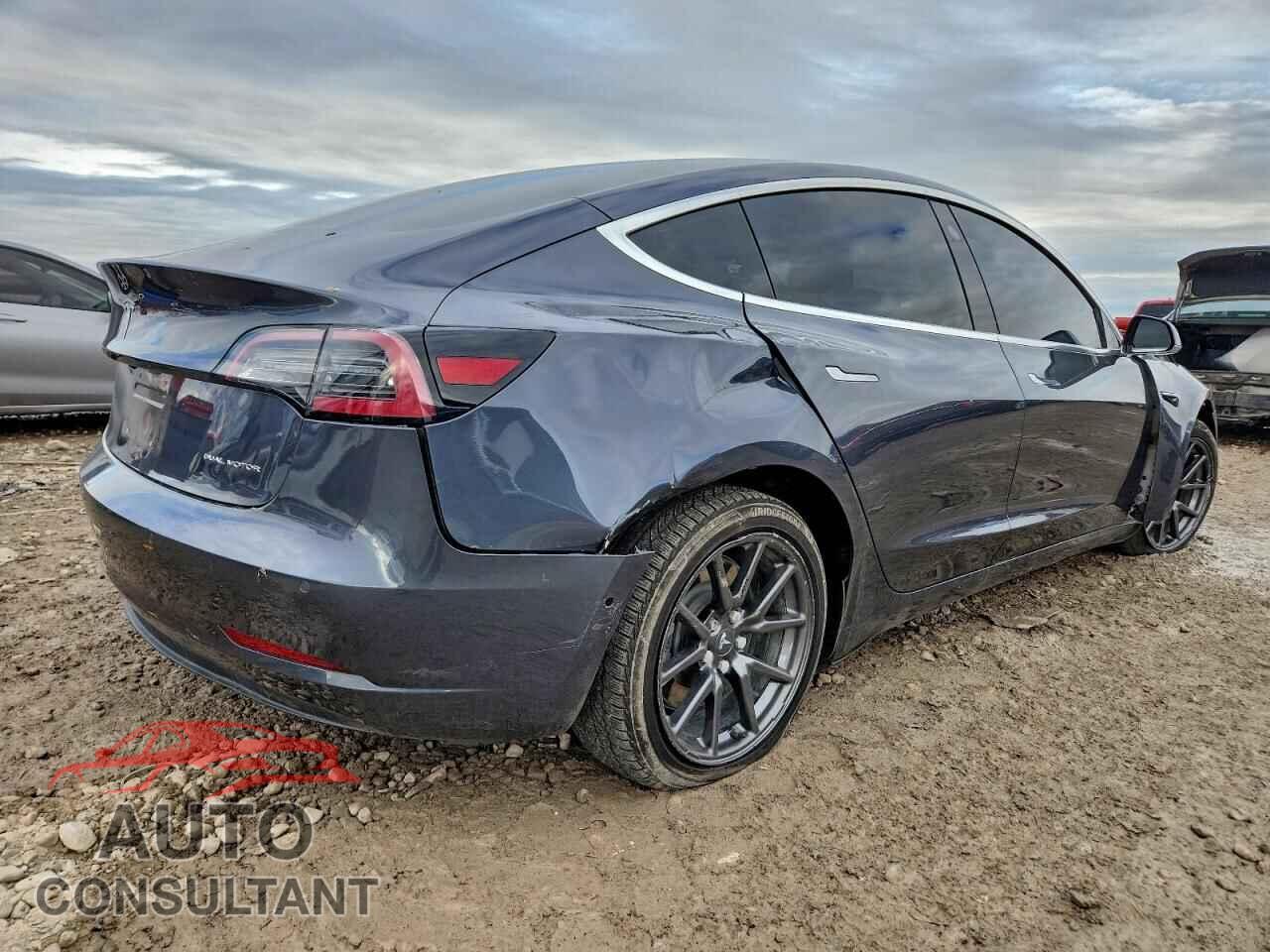 TESLA MODEL 3 2018 - 5YJ3E1EB9JF128450