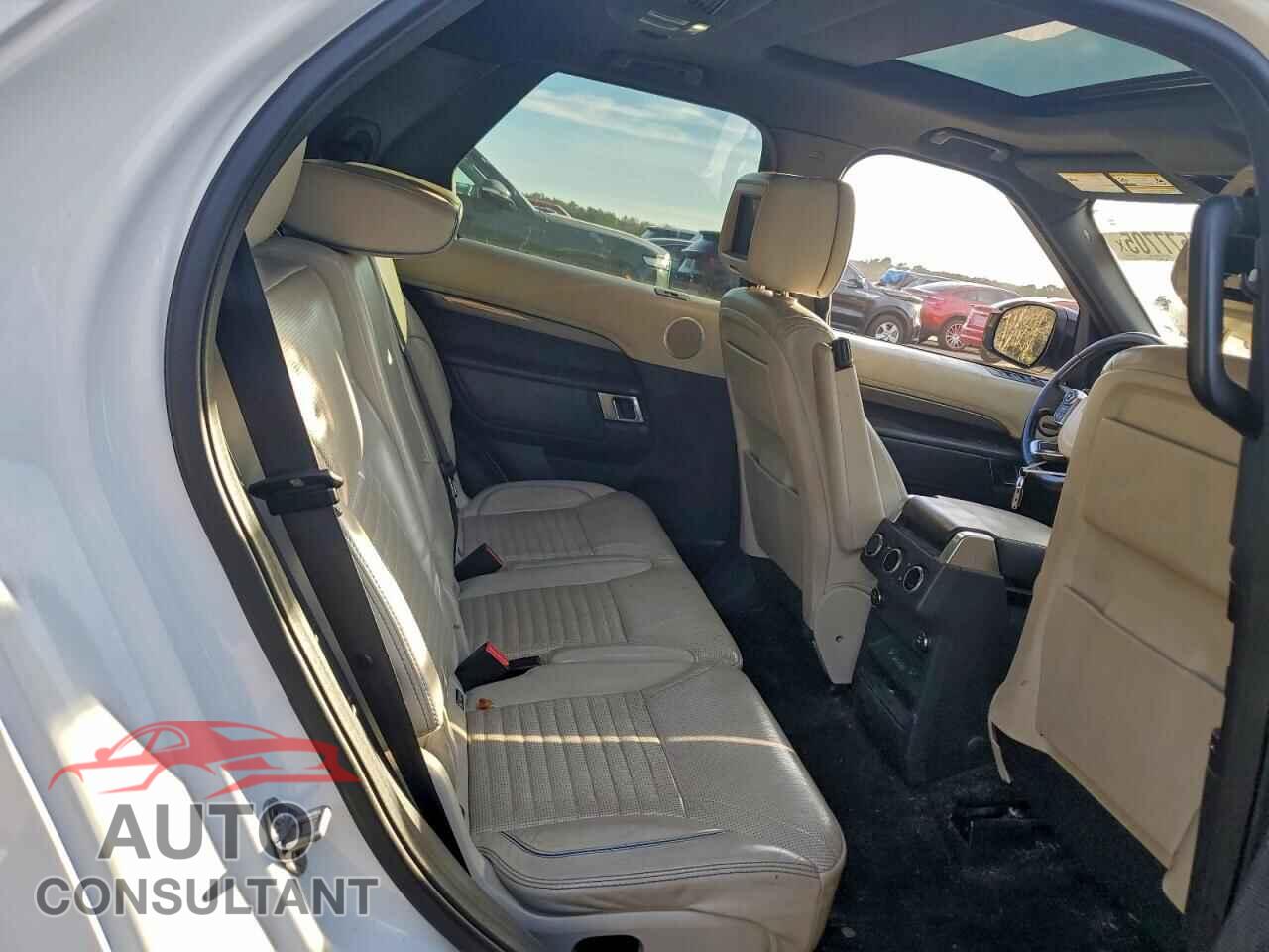 LAND ROVER DISCOVERY 2017 - SALRHBBV0HA043725