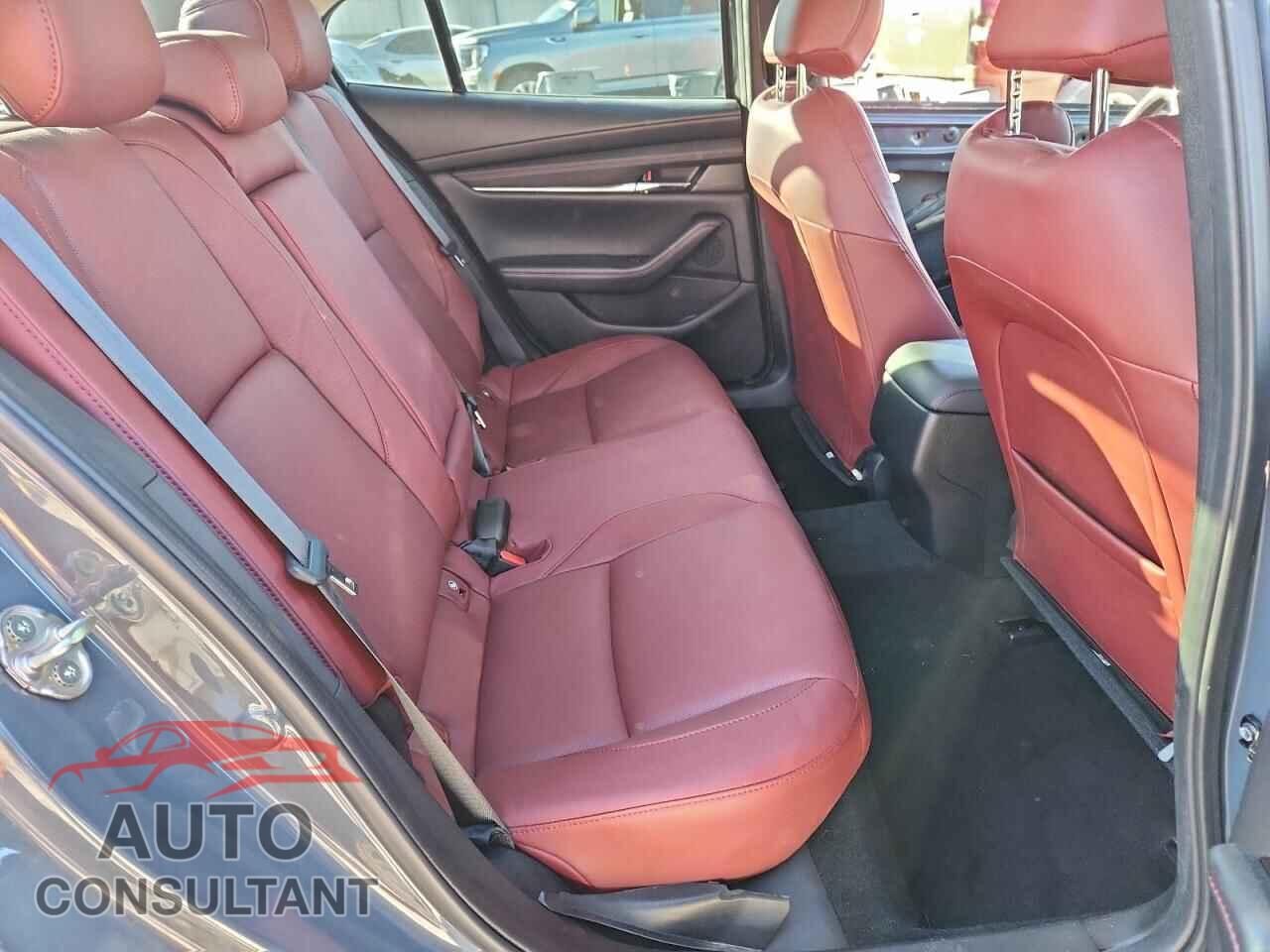 MAZDA 3 2023 - 3MZBPACM4PM363446