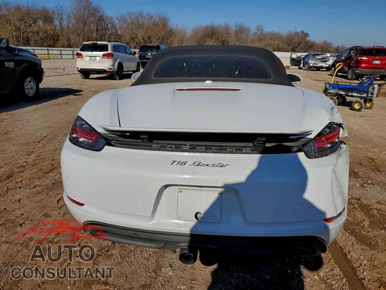 PORSCHE BOXSTER 2021 - WP0CA2A81MS210630