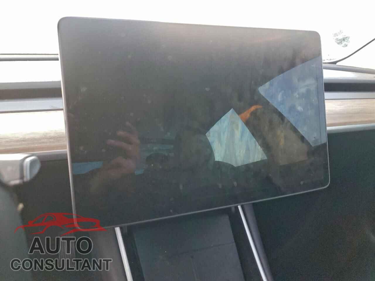 TESLA MODEL 3 2020 - 5YJ3E1ECXLF742063