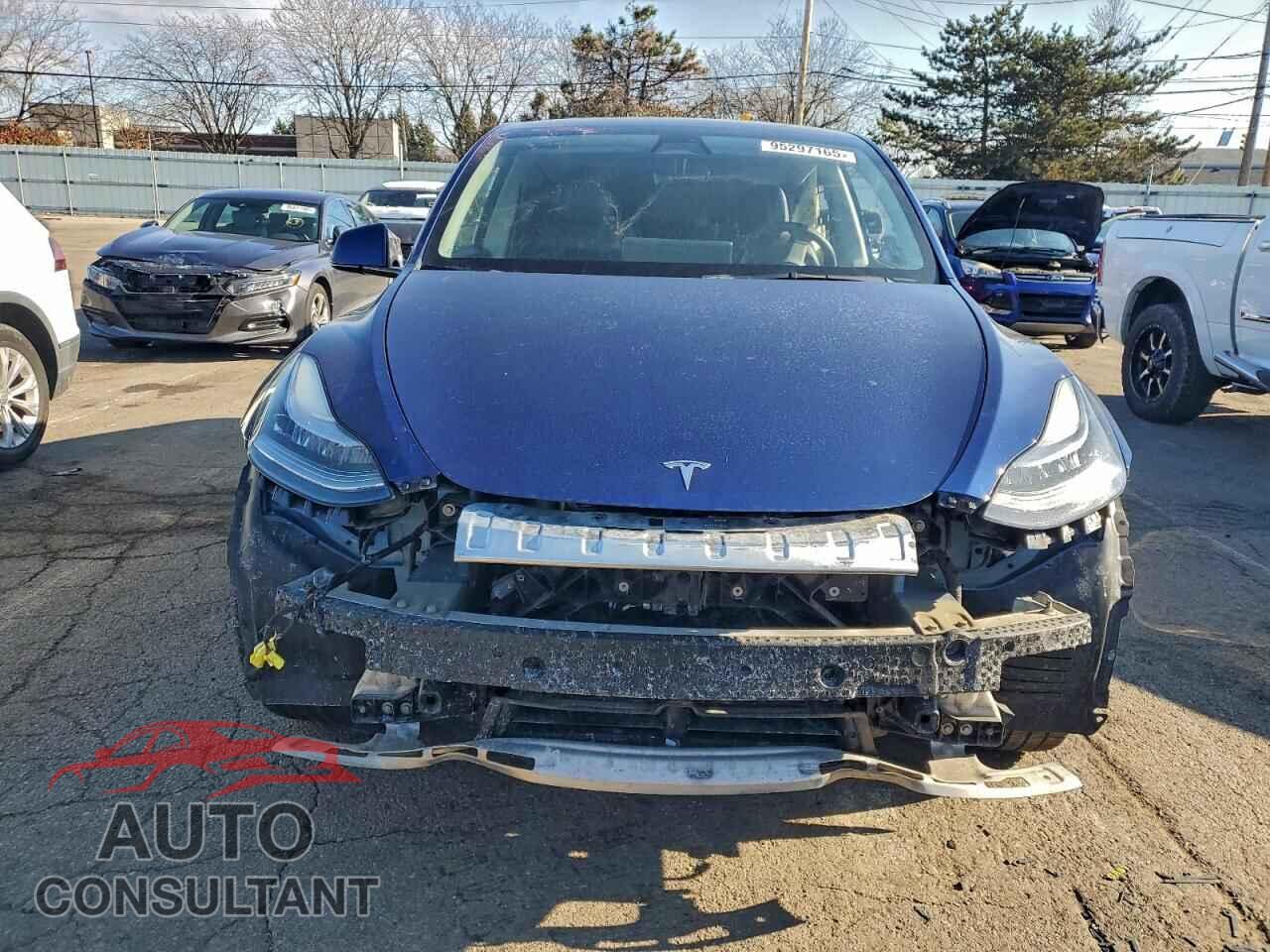 TESLA MODEL Y 2021 - 5YJYGDEE2MF285382