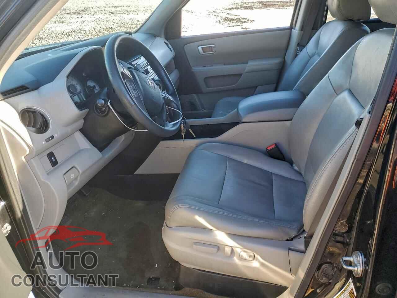 HONDA PILOT 2014 - 5FNYF3H47EB008373