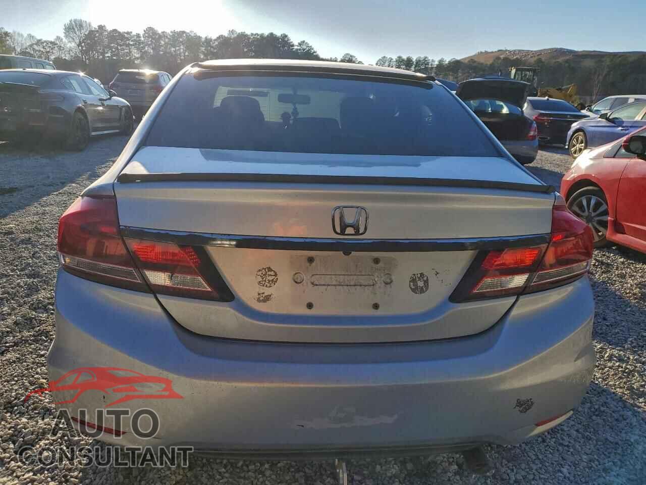 HONDA CIVIC 2015 - 2HGFB2F95FH519136