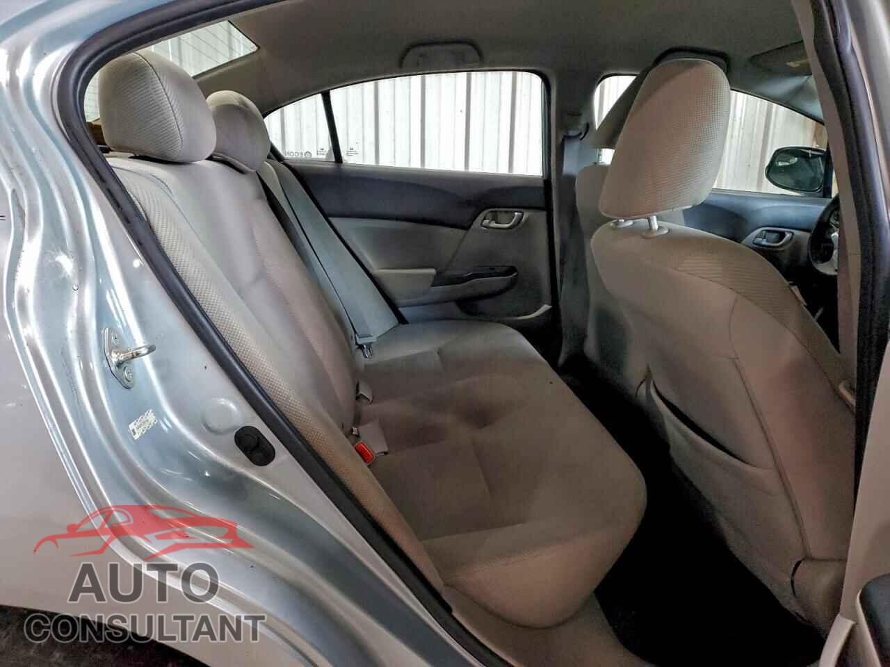 HONDA CIVIC 2012 - 2HGFB2F57CH551336
