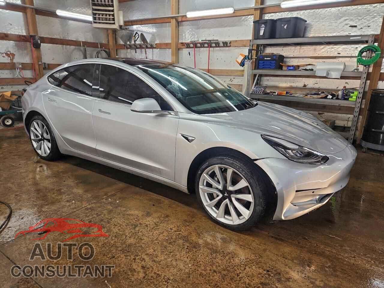 TESLA MODEL 3 2018 - 5YJ3E1EB6JF087663
