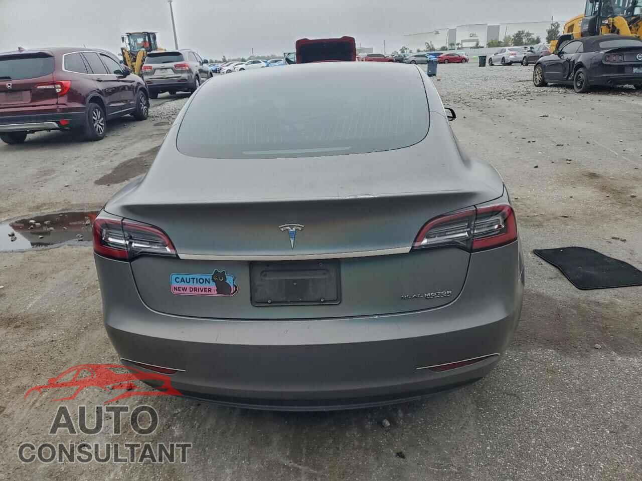 TESLA MODEL 3 2020 - 5YJ3E1ECXLF642268