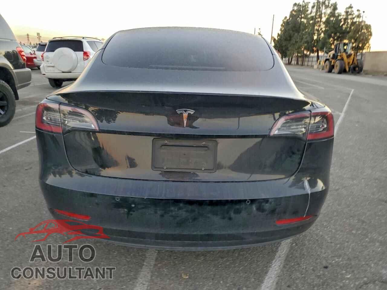 TESLA MODEL 3 2022 - 5YJ3E1EAXNF353652