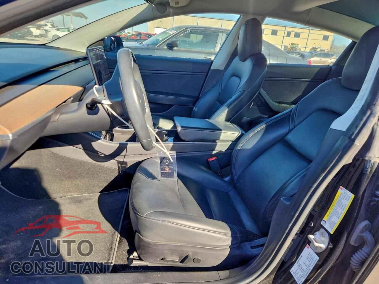 TESLA MODEL 3 2018 - 5YJ3E1EA2JF176427