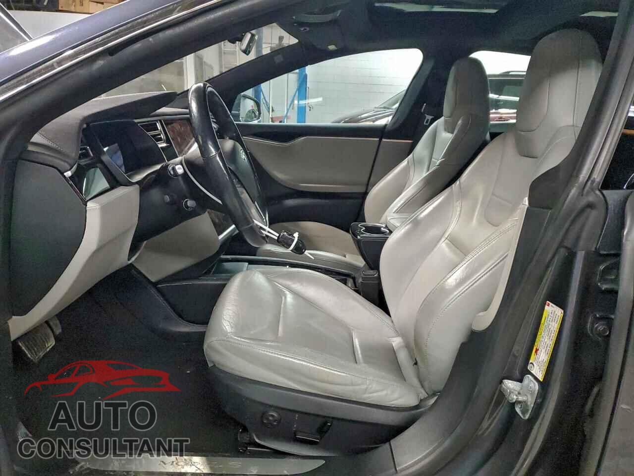 TESLA MODEL S 2016 - 5YJSA1E20GF132631