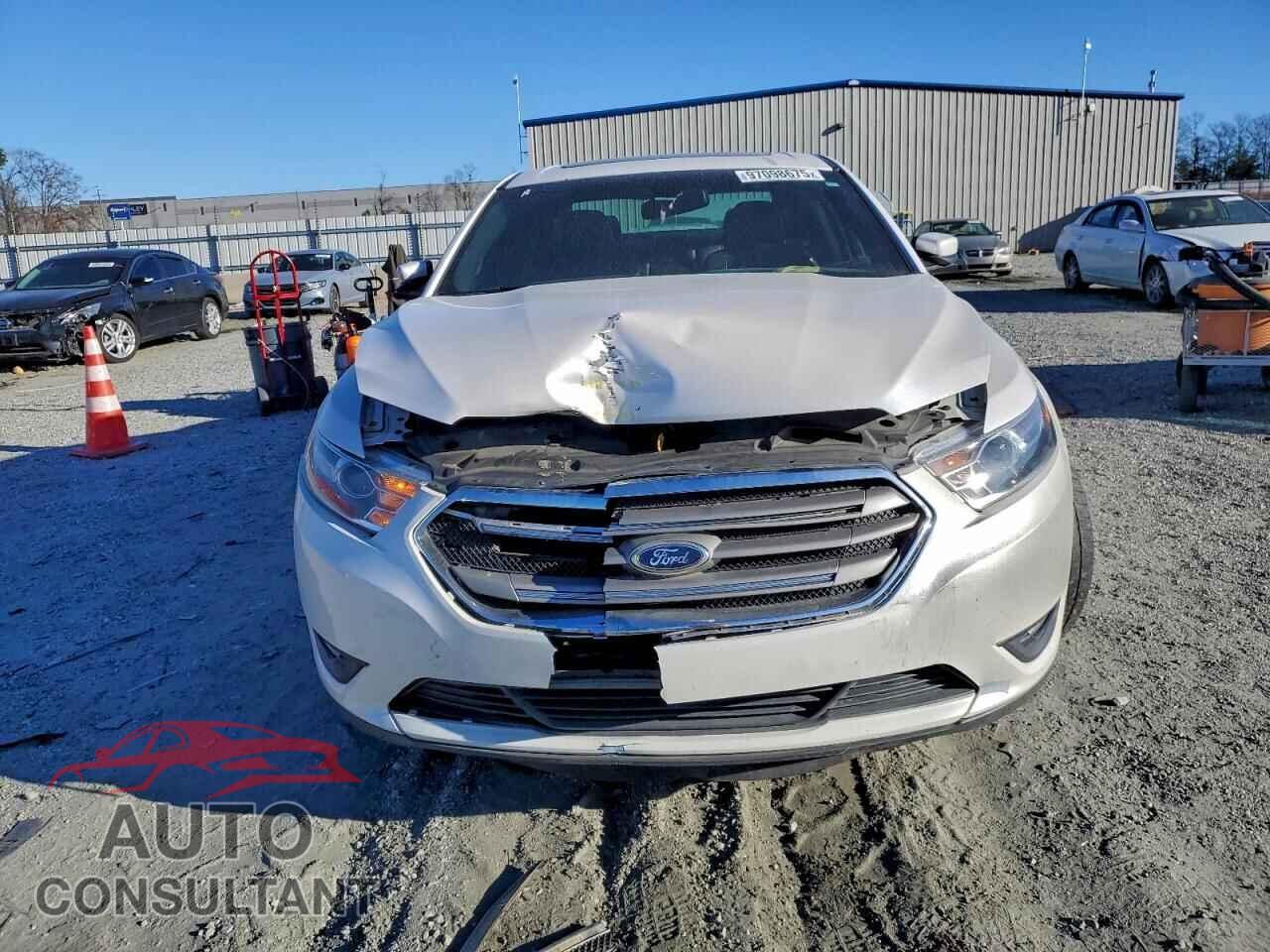 FORD TAURUS 2015 - 1FAHP2E87FG158513