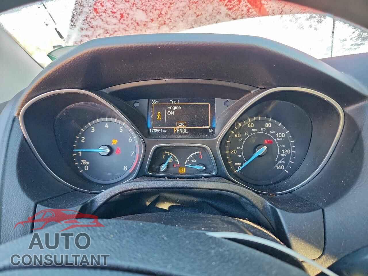 FORD FOCUS 2015 - 1FADP3F28FL214982
