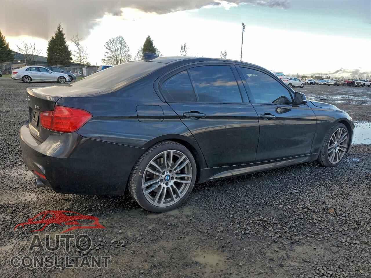 BMW 3 SERIES 2013 - WBA3B9C59DF587043