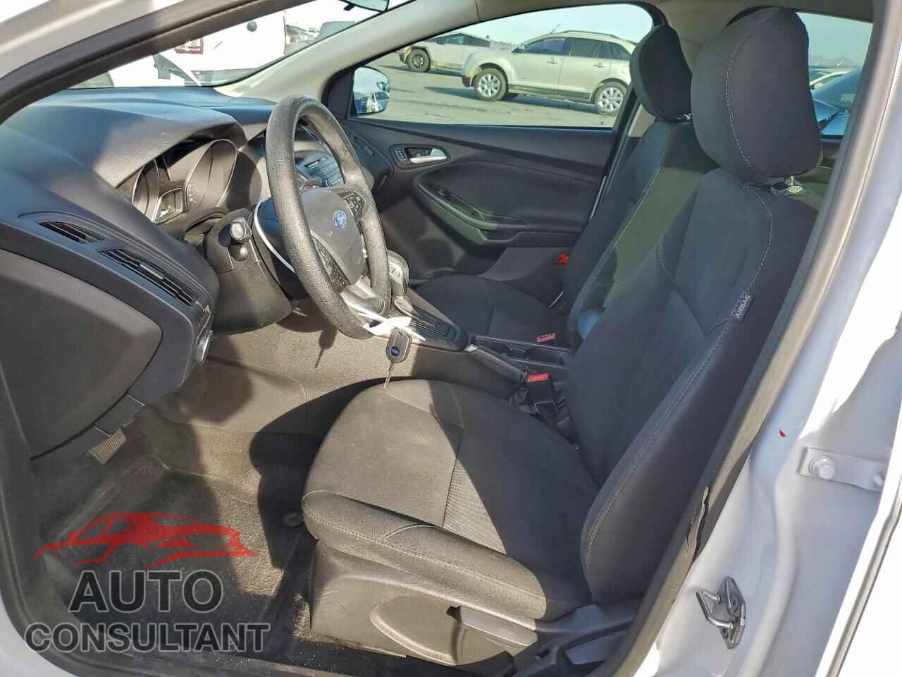 FORD FOCUS 2017 - 1FADP3F23HL287065