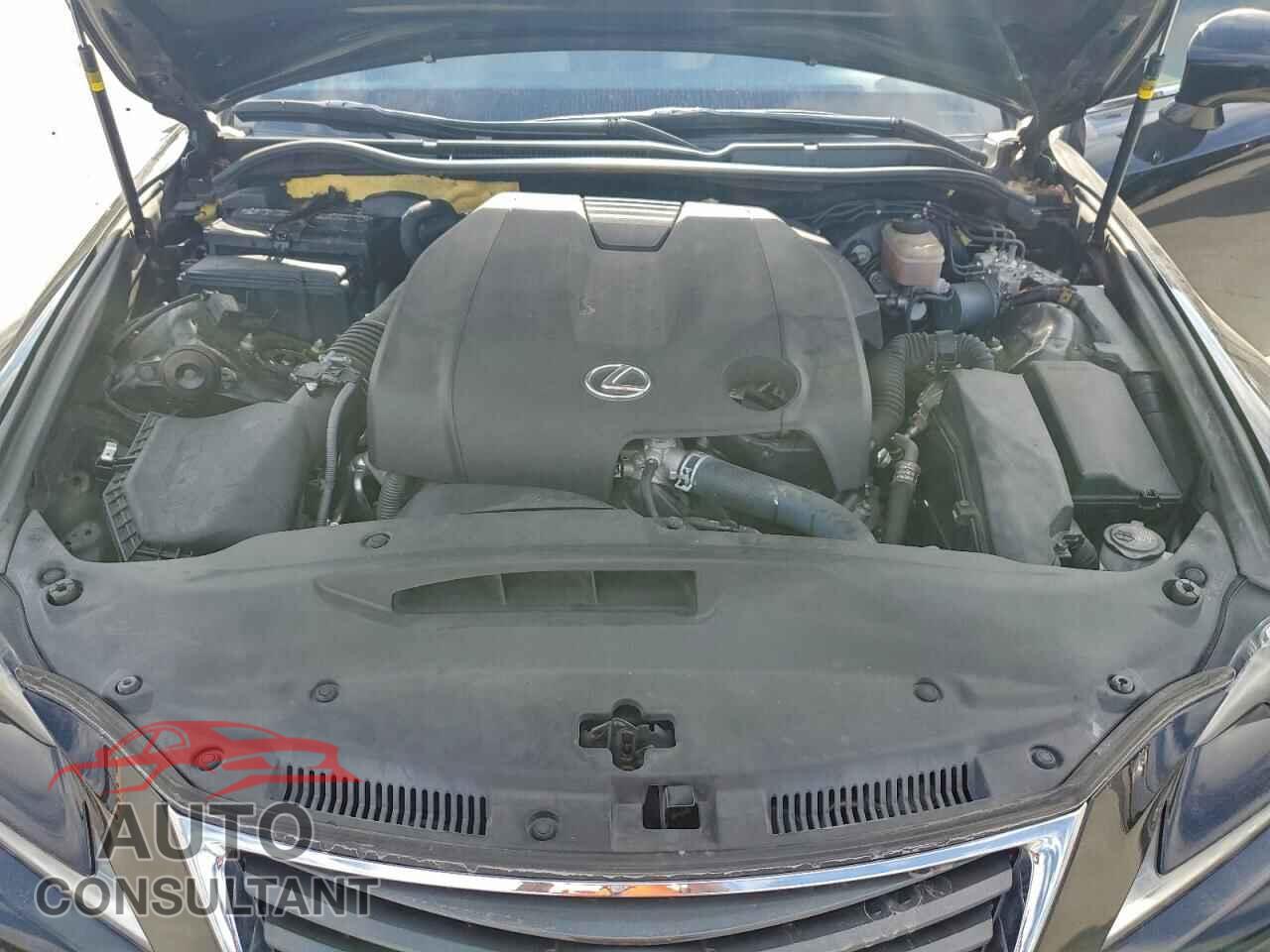 LEXUS IS 2014 - JTHBF1D20E5016717