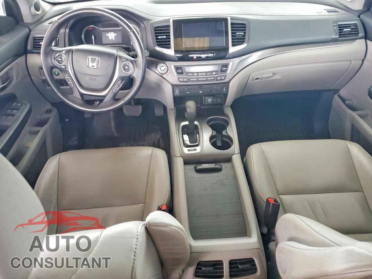 HONDA PILOT 2017 - 5FNYF5H89HB028157